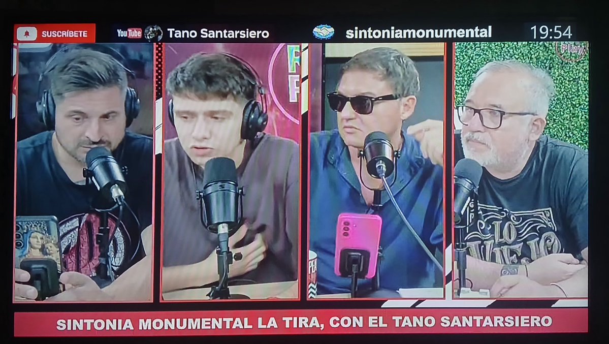 Saludos <a href="/TanoSantarsiero/">Tano Santarsiero</a> como siempre #Comodoro presente,esa mesa inspira prostitutas,juego clandestino y alcohol soldado del Profe Siam,espadaverga esta con abstinencia?
<a href="/ValenTami1/">Valen Tami</a> y sus fans arrasan
Aguante <a href="/SintoniaMok/">📻 Sintonía Monumental🎙</a>