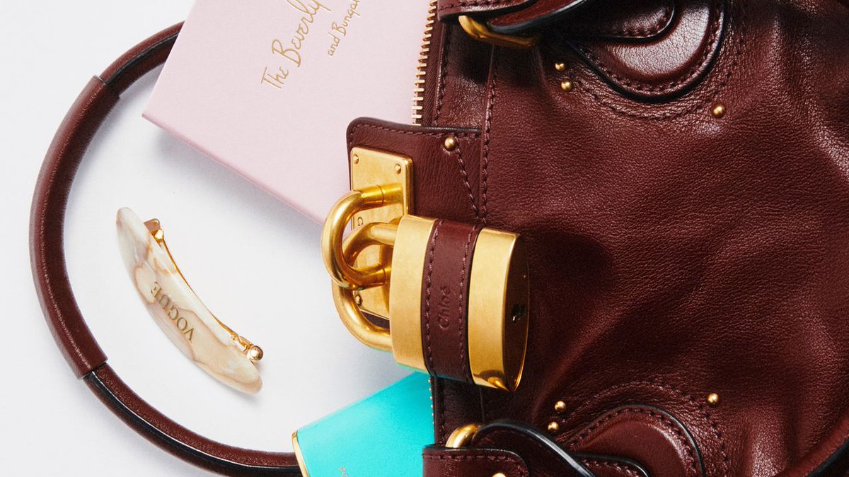 🚨 Bag lovers, assemble! 🚀 Curious about the 16 must-have icons for Spring 2026? Your wardrobe just called — it’s craving these investments! 💼✨ 

Dive in and get inspired 👉 zurl.co/4czTW 

#MySmallStore #FashionGoals #SpringStyle