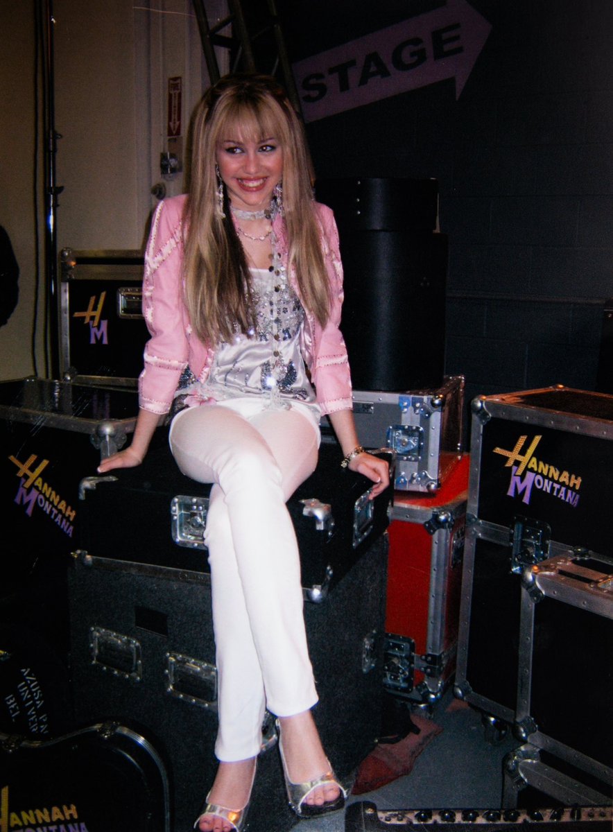 BuzzingPop's tweet photo. The first teaser of ‘Hannah Montana 20th Anniversary Special’ garnered over 100 MILLION views across social media platforms in its first day. https://t.co/wBuqmqABkg