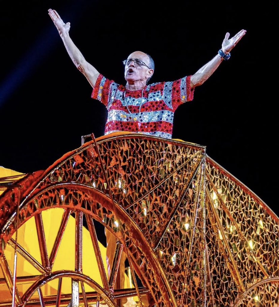 GRESUPM's tweet photo. Parabéns @gresuviradouro ! 🏆🔥

“Se eu for morrer de amor, que seja no samba.” 🎶❤️

Que esse título seja celebrado com toda a grandeza que o Carnaval merece. https://t.co/44MSboTlaA
