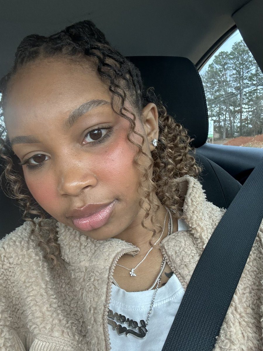 starrenaaa's tweet photo. @piinkst4rr Works pretty well for me idk 🤷🏽‍♀️ https://t.co/7R1KloTomb