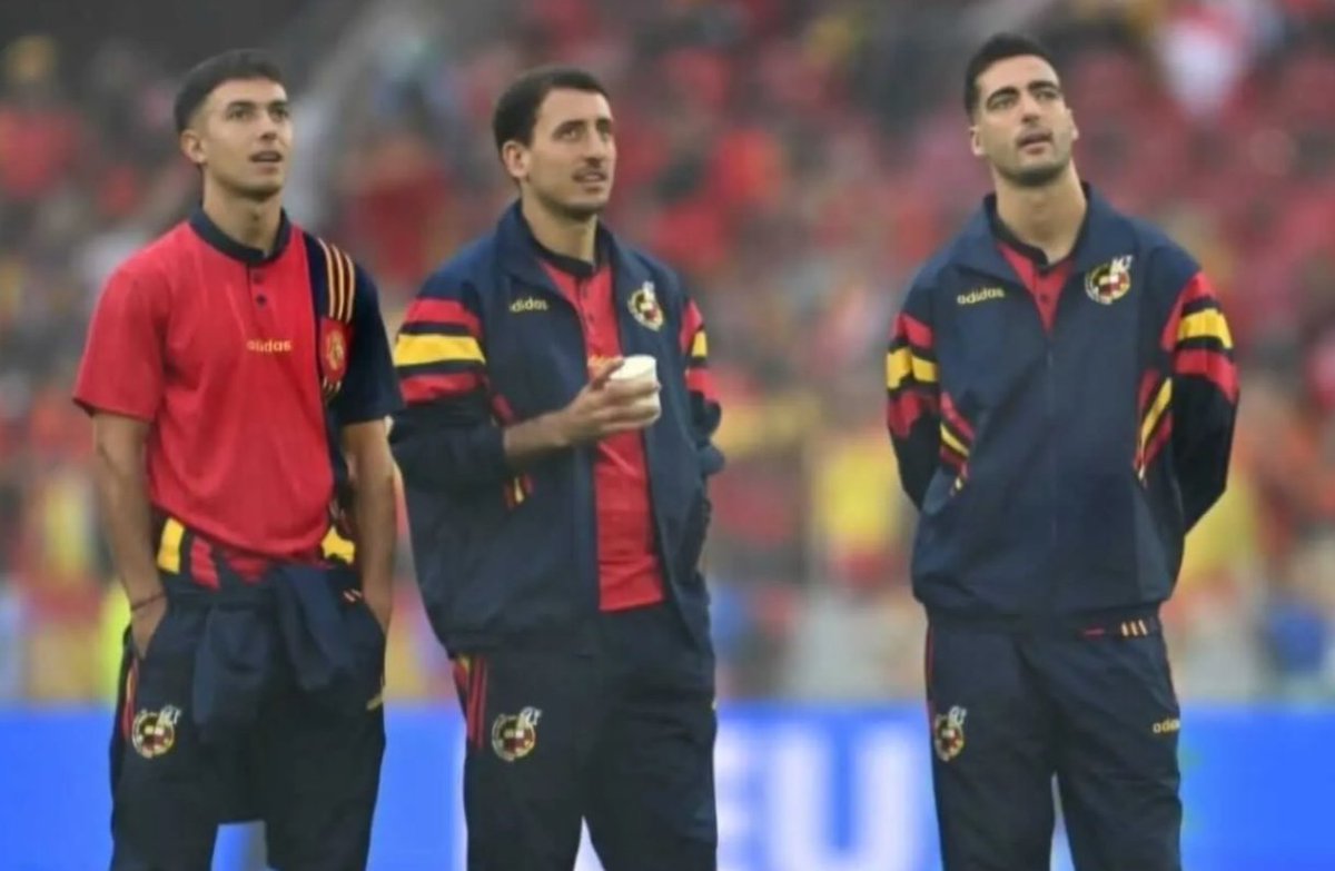 Chaqueta puesta
Chaqueta abierta 
Sin chaqueta 

LA ZOS 
(Zubisexo-Oyarsexo-Sazosexo)