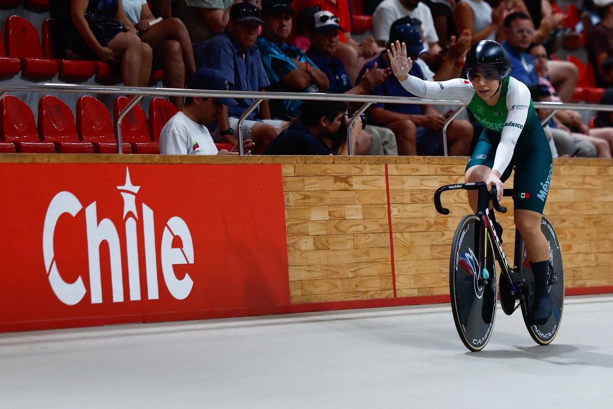 Oro para México 🇲🇽 🥇 

El equipo tricolor ganó la medalla de oro en la prueba de velocidad por equipos femenino en el Panamericano de Ciclismo Pista en Santiago Chile con un tiempo de 47.162.

Felicitaciones!! 

🥇México 🇲🇽 
🥈Colombia 🇨🇴
🥉Team USA 🇺🇸