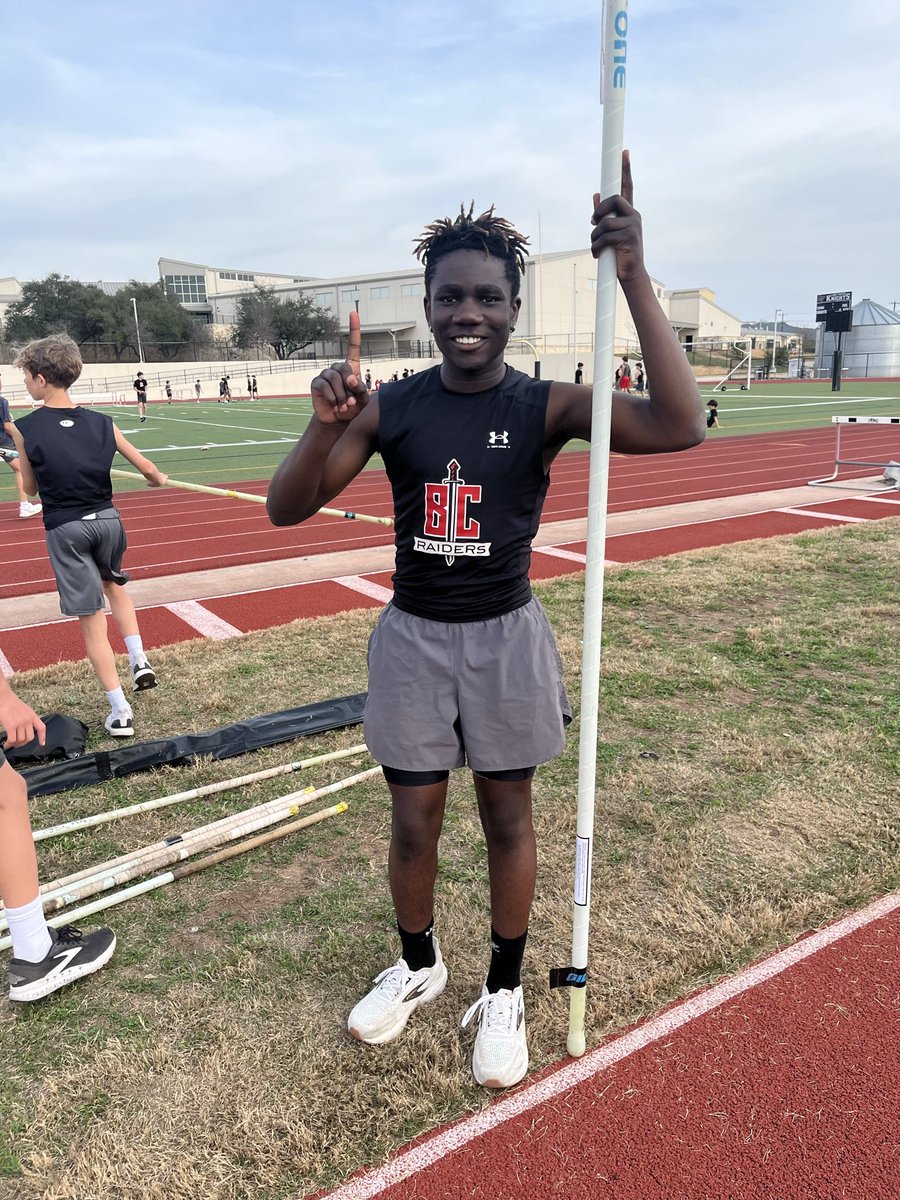 Nick Runyon, 1st place 7th grade pole vault at the LTISD Field, Hurdle and Relay track meet.  🥇