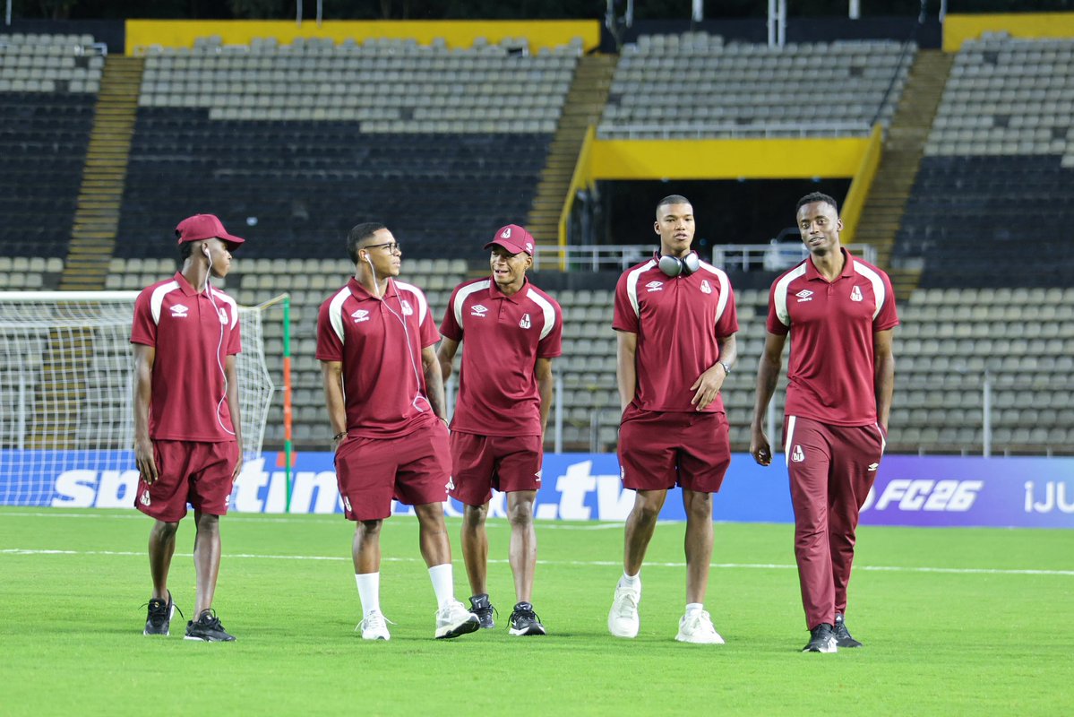 Reconocimiento de campo en el Polideportivo de Pueblo Nuevo, casa del <a href="/DvoTachira/">Deportivo Táchira FC</a> en San Cristóbal, Venezuela.  

Previa del partido ida en la fase 2 de la Copa Conmebol <a href="/Libertadores/">CONMEBOL Libertadores</a>