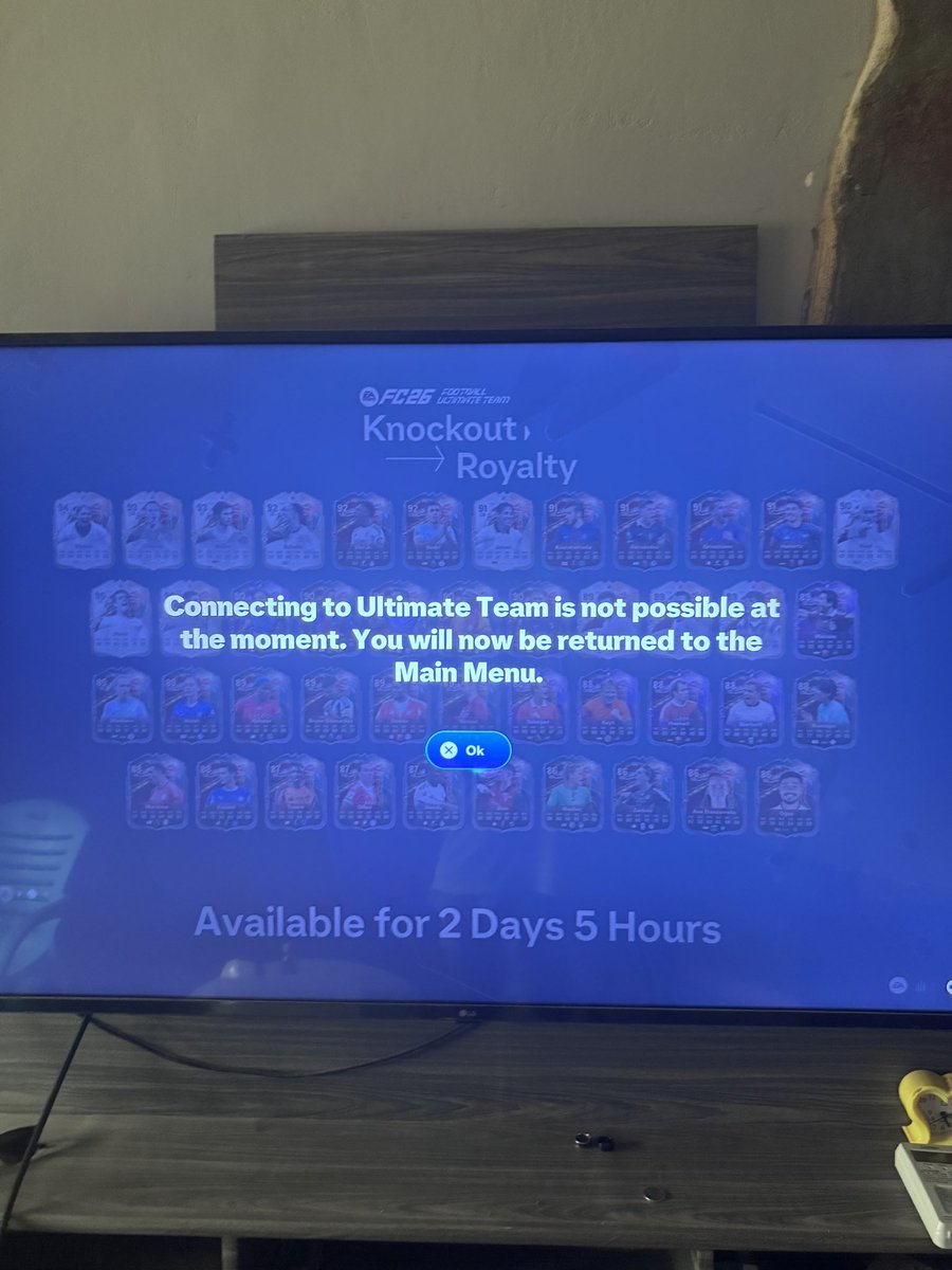 Trubel419's tweet photo. @EASFCDirect It has been like this since morning is ur server down ? https://t.co/hQica0pQ9s