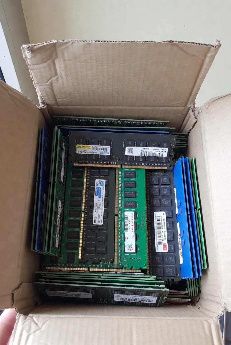 jxprit's tweet photo. should I hire security https://t.co/7CnqptMXRT