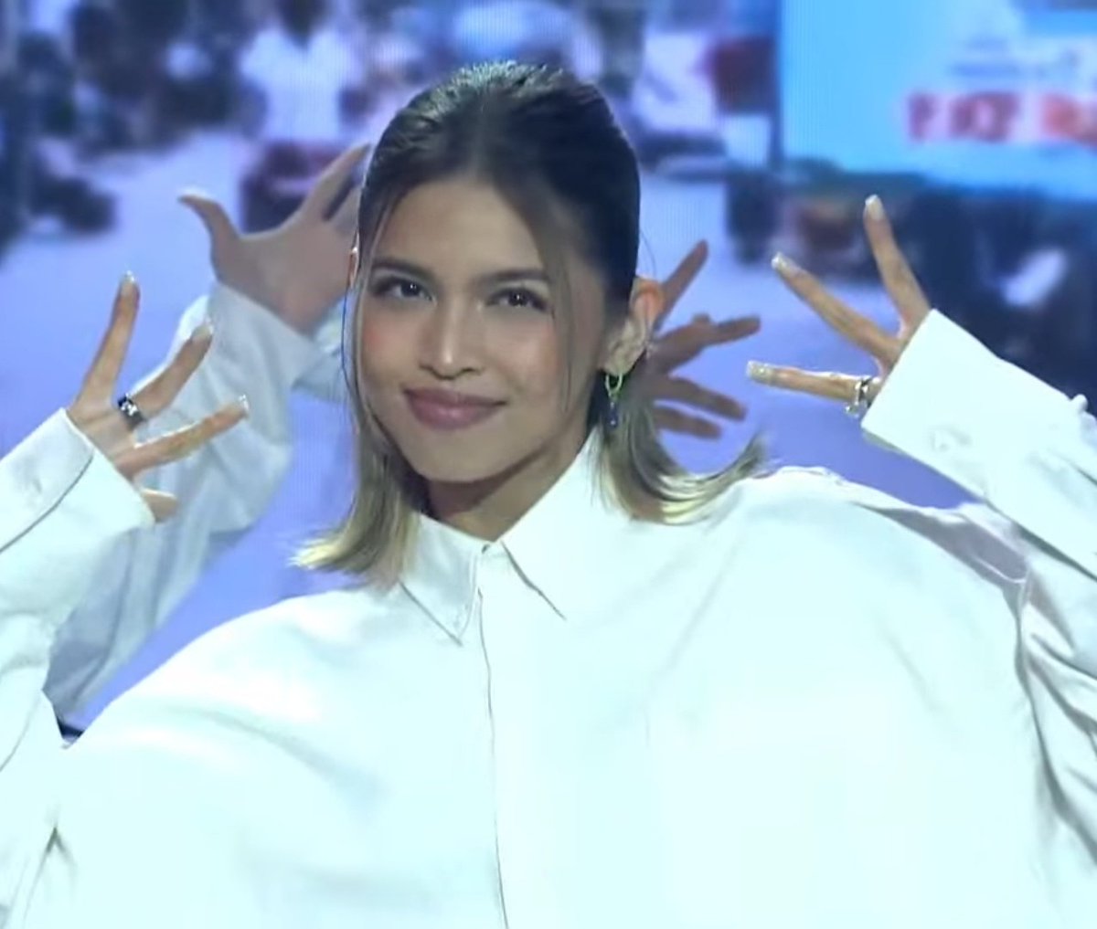 Goodmorning! Goodmorning! 
Goodmorning, Nicomaine 😘💛😌

Happy Thursday! 
May you have an awesome day today. 🤟
Stay safe. Stay healthy. Stay happy. 

<a href="/mainedcm/">Maine Mendoza</a> | #MaineMendoza