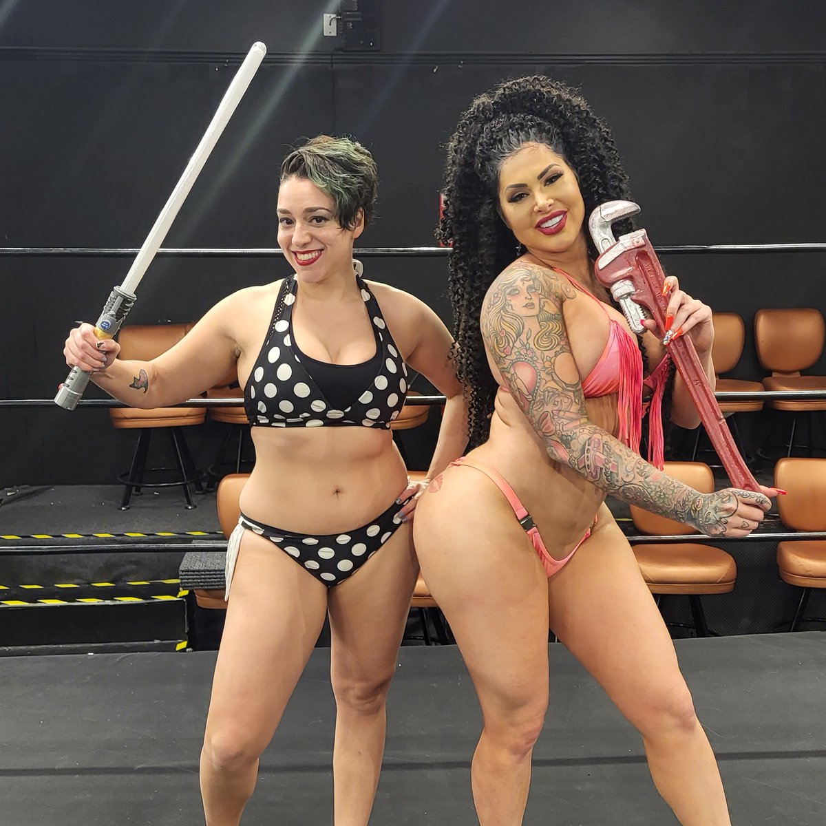 Feeling the chill today? We've got a guaranteed way to heat you up - a red hot bikini weapons brawl! Sharon got some new toys and she's going to practice using them on Katie Forbes, ouch! Find out how long she lasts here: t.clips4sale.com/z/c/25870859?s…