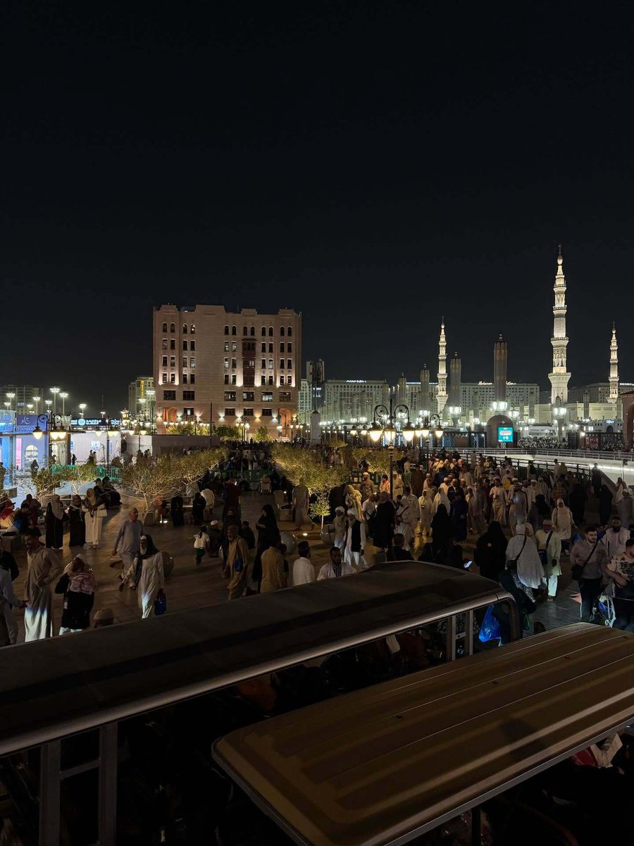 t_3r0's tweet photo. أجواء رمضان في المدينة ١/رمضان https://t.co/HlWFmGW1oV