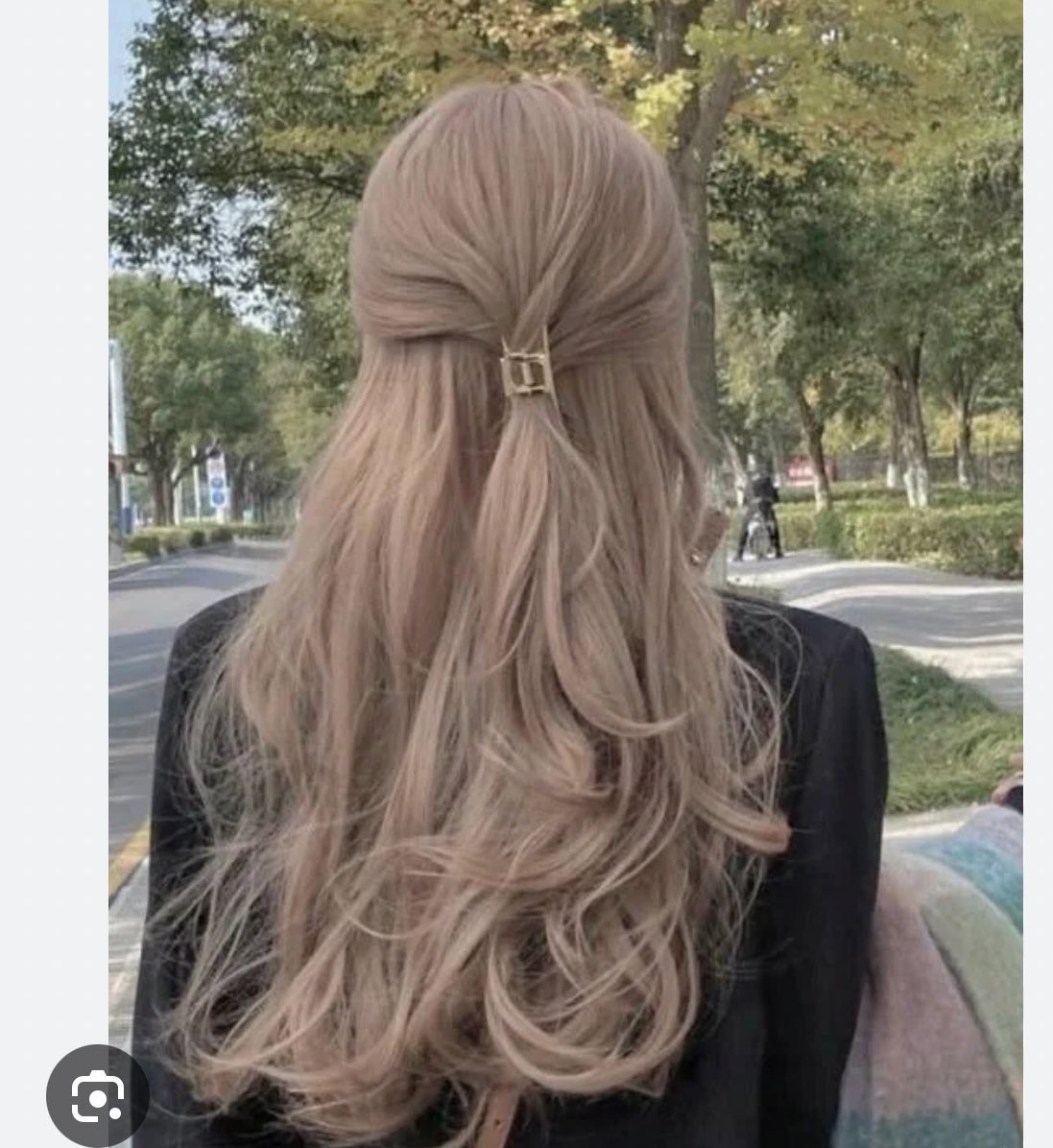 sacredlocation's tweet photo. Actually I want this color instead of the super warm blonde

Now I have to decide if  I should get my hair cut and dyed by an actual hairdresser for the first time in 7 years or attempt this on my own… https://t.co/hnMXjmn3PR