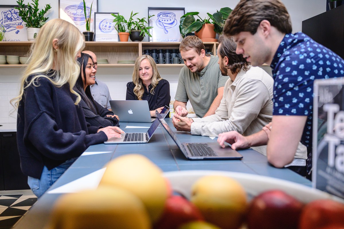 SetFireCreative's tweet photo. Behind every strong brand is a team that obsesses over the details.

👉 Creative.
👉 Data.
👉 Strategy.
👉 Execution.

We take our clients’ growth personally.

If you’re building something real, we’d love to help you scale it. https://t.co/zzkVF48cMj