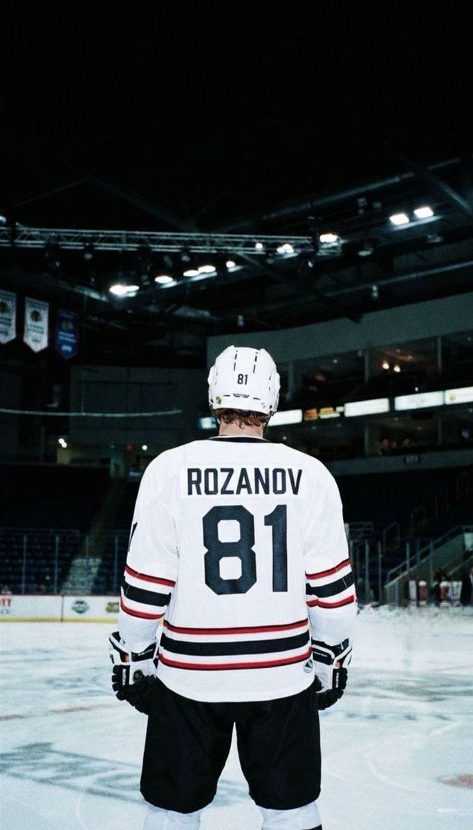 therealrozanov's tweet photo. I love my job 🏒❤️ https://t.co/besWOiO9tu