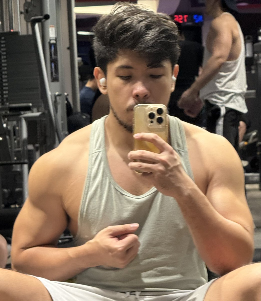 Steve ♈ tweet media