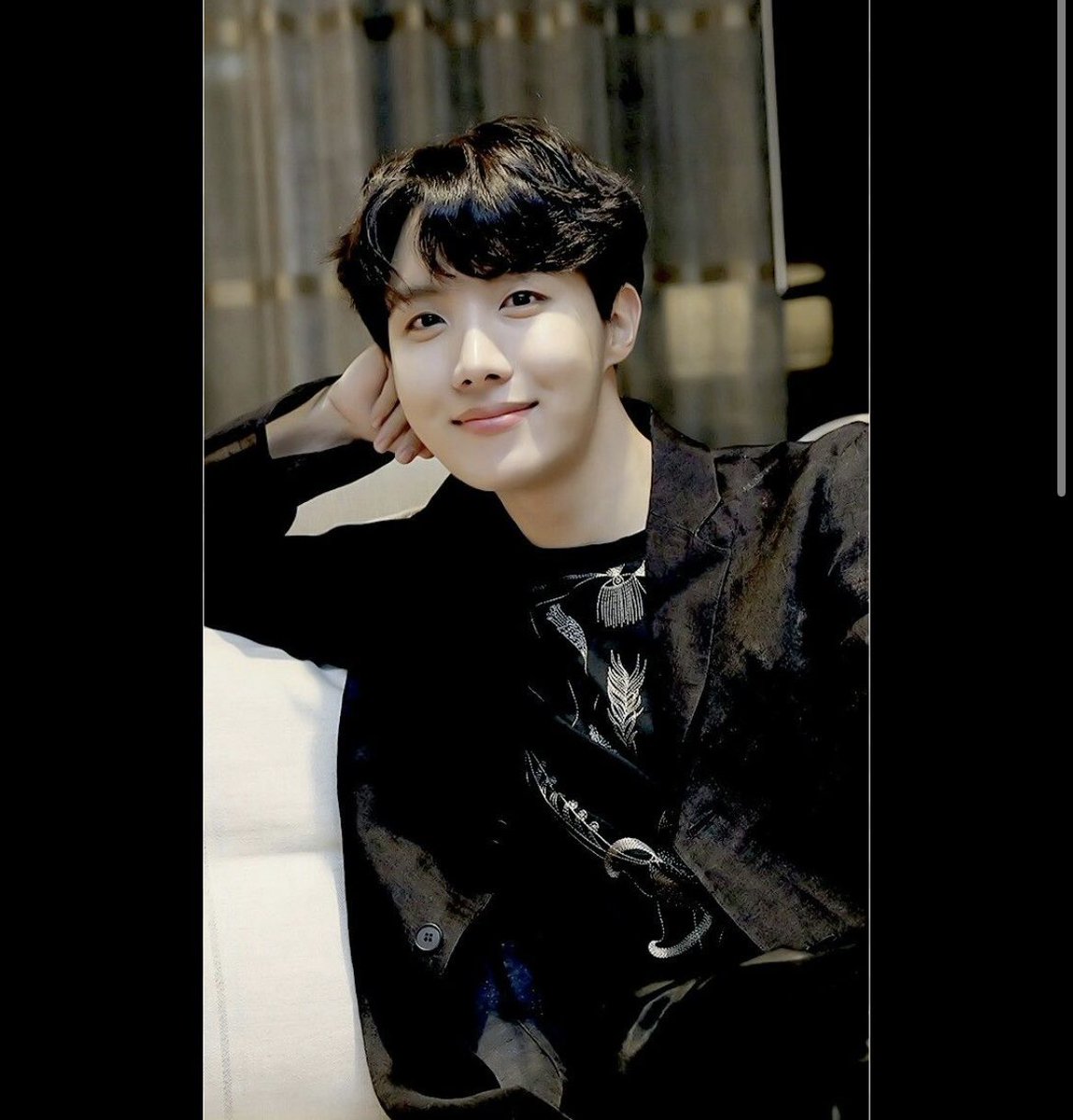 Katey1Dphan's tweet photo. Happy Happy Birthday to my love J-Hope !!! 🥳🎂🎉🎁🎈🤗💜 I hope you had the best day ever ! I love you so much Hobi ! 💜

사랑하는 제이홉, 생일 진심으로 축하해!!! 🥳🎂🎉🎁🎈🤗💜 오늘 최고의 하루 보냈길 바라! 호비, 정말 많이 사랑해! 💜

#HappyBirthdayJhope #HappyHobiDay 
@BTS_twt https://t.co/B9MXGtI18G