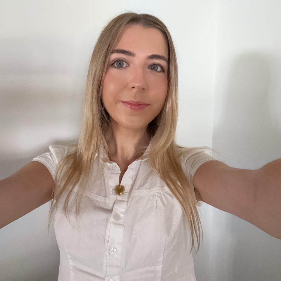 layla ⋆.˚🦢⋆ tweet media