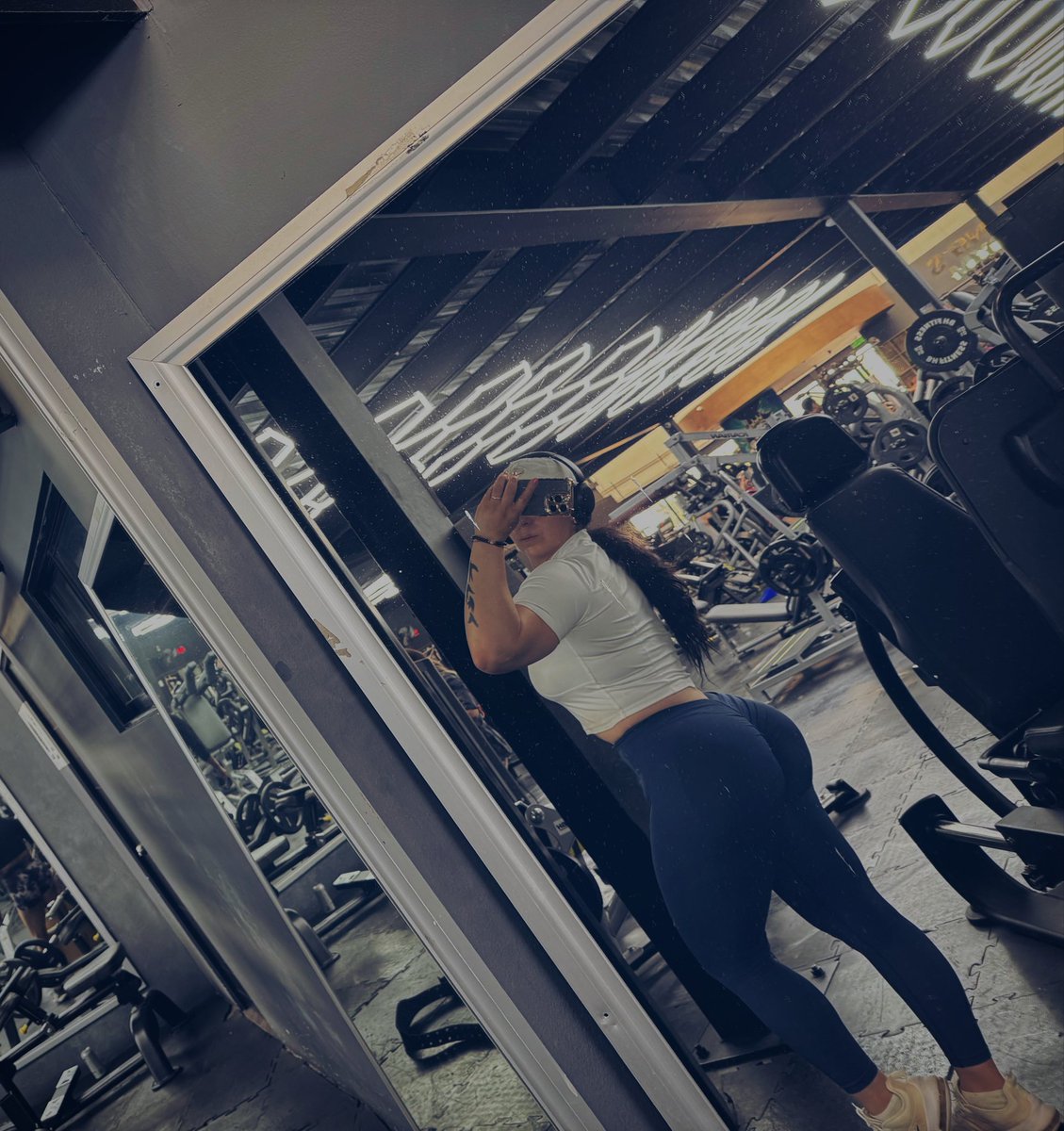 R83300Rubi's tweet photo. https://t.co/0f9RtNlOMl
Que tarde tan caliente 🔥🥵 https://t.co/KL4q0ppl17