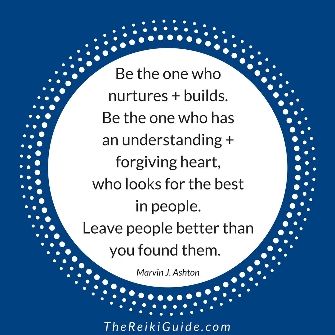 TheReikiGuide's tweet image. Treating others with kindness makes you 3x more likely to receive that same kindness in return!