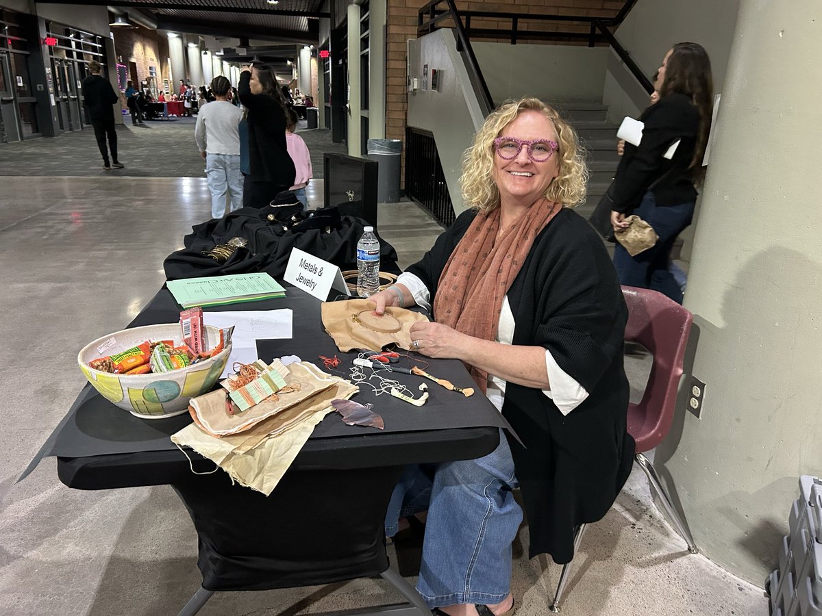 Gilbert High School tweet media