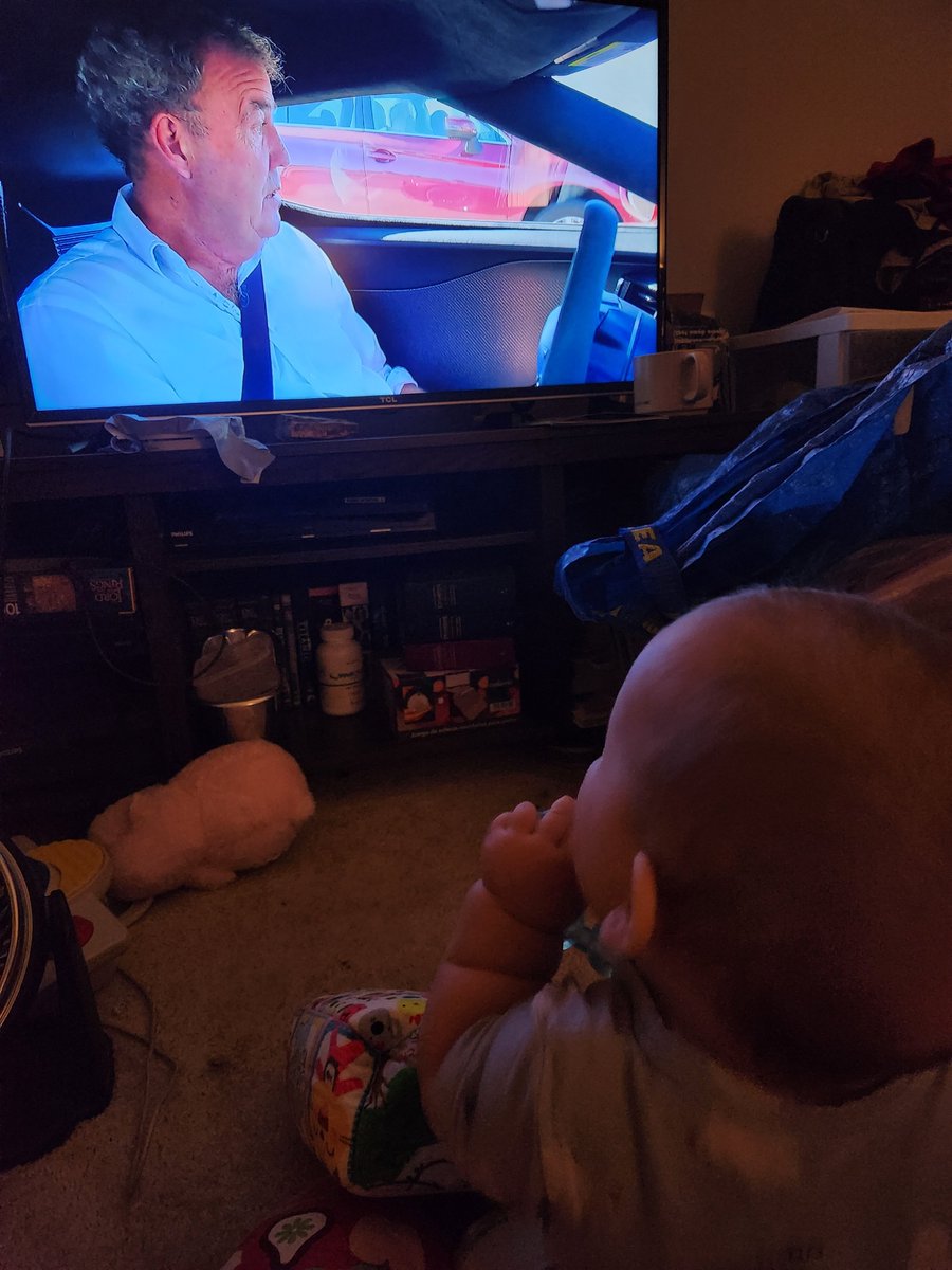 CD-i Queen tweet media