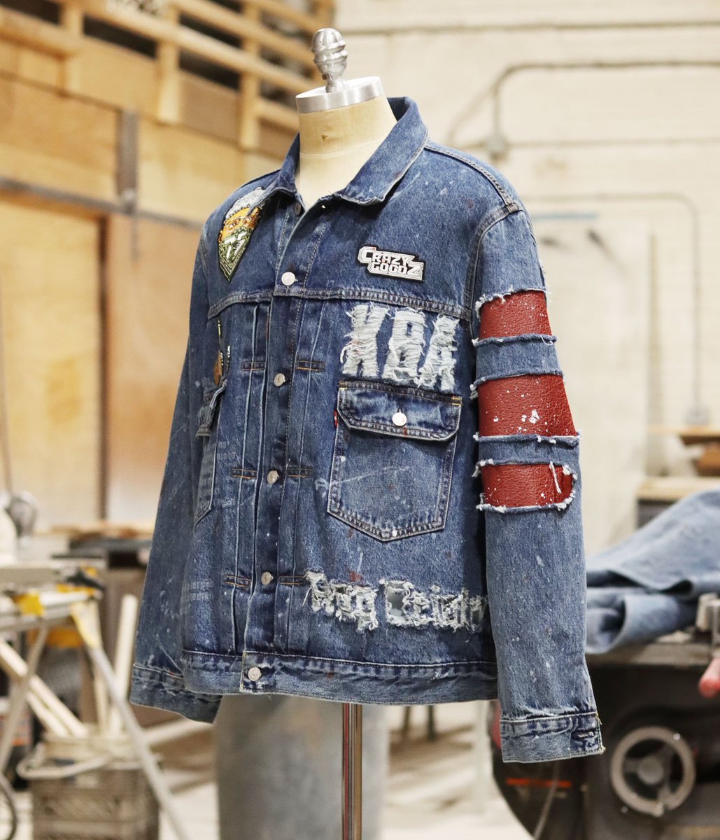 crazygoodz's tweet photo. Custom 1 of 1 Denim Jacket for Loreta KBA. Features: custom-made design, hand-sewn, double applique patchwork, Distressed. Each piece is unique and one-of-a-kind, created through various techniques. 

#crazygoodz #loretaKBA #streetwear
#customwork https://t.co/PXYE8srHqK
