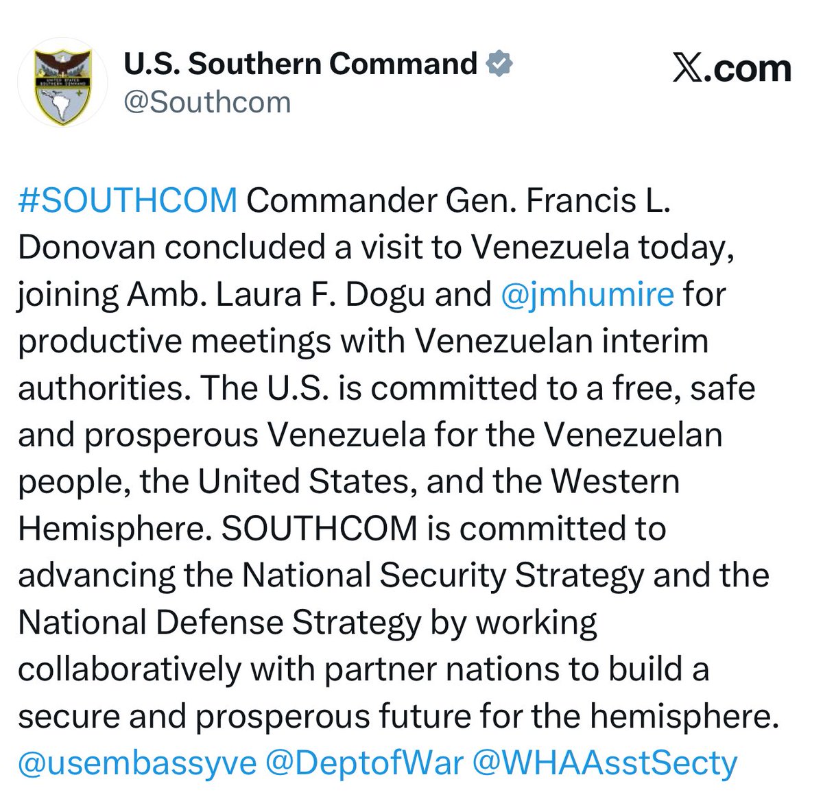 #AHORA | Comando Sur sobre la visita del general Donovan a Venezuela:

“EEUU está comprometido con una Venezuela libre, segura y próspera para los venezolanos, EEUU y el Hemisferio Occidental”.