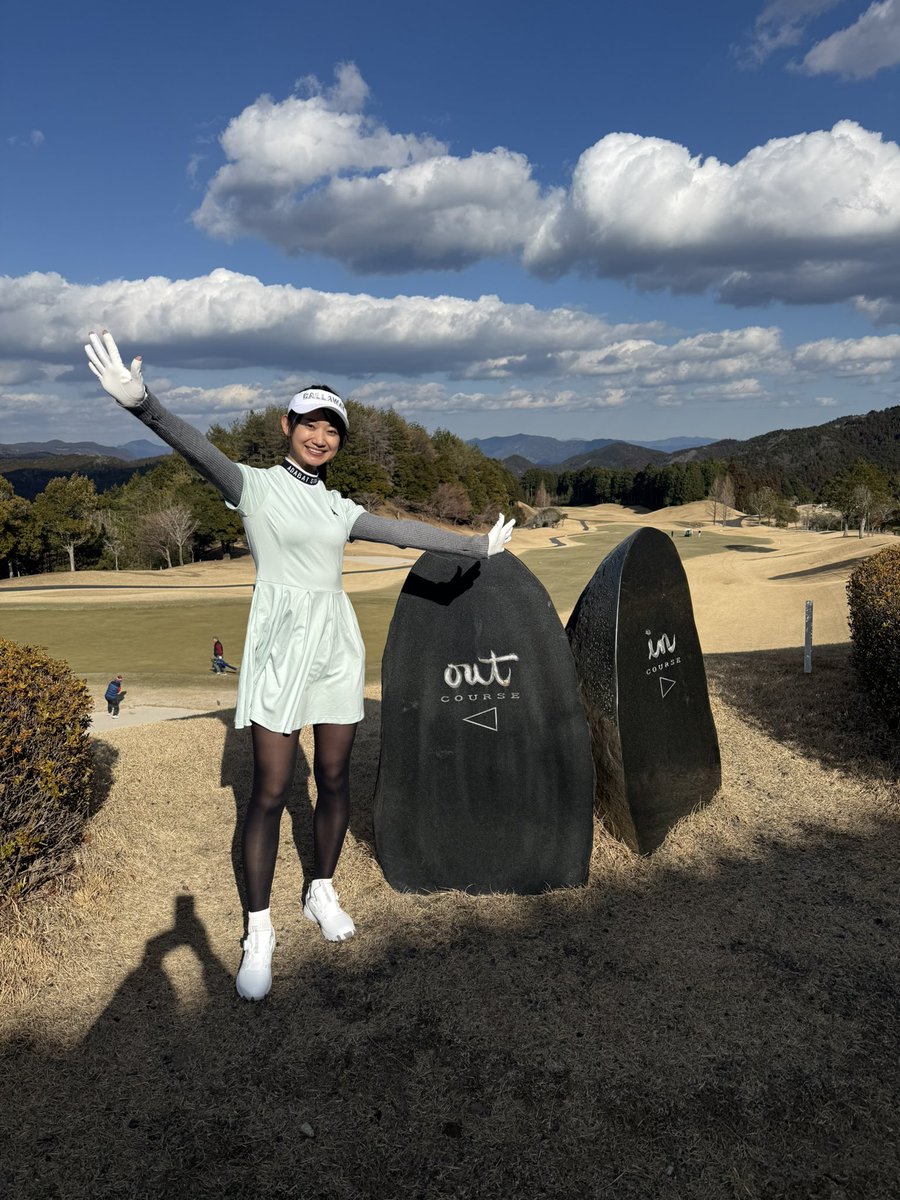 nanako_aizawa's tweet photo. ＼ゴルフコースデビューして来ました！／

お仕事でゴルフコースデビュー🏌️‍♀️
またお知らせします☺️📢
真面目にやろーっと！！
お仕事お待ちしてます🏌️‍♀️

#ゴルフ初心者 #ゴルフ
#adabat #callaway #相沢菜々子 https://t.co/WrvfUr9jo7