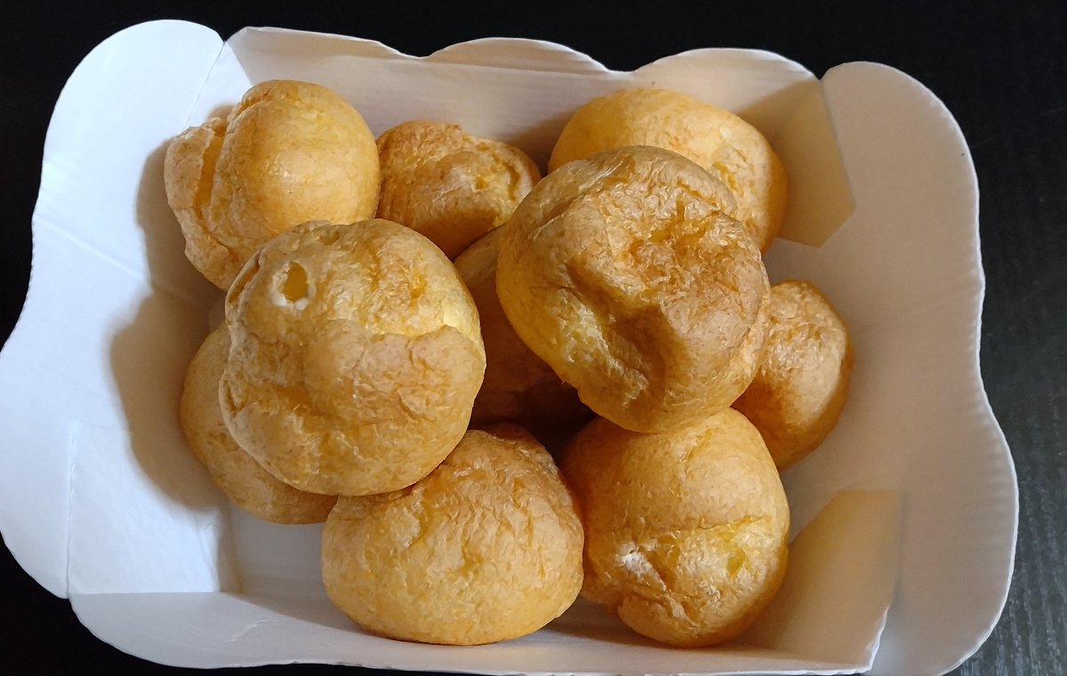 おはようございますavi教官です 最近シュークリームをやたら食べるの