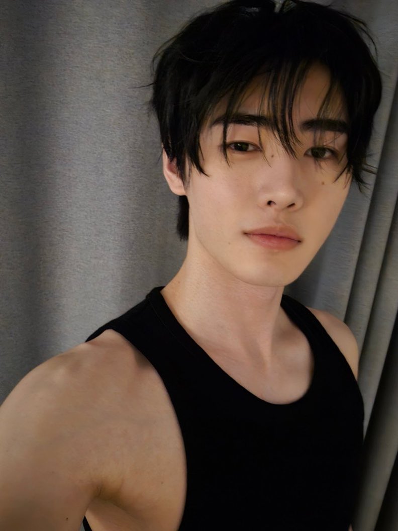 hee (@yublooo) on Twitter photo 