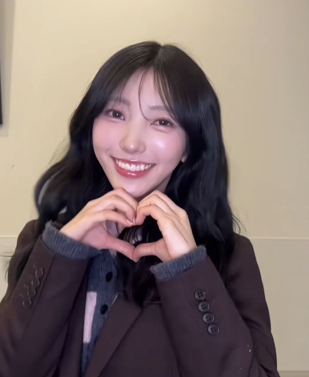 chill_524773's tweet image. 小西が日向坂に貢献できる事として女子を中心にファン層を広げるのは確実に一つあって、よく言われてる｢おひさまには刺さりにくい｣は裏を返せば今まで日向坂が刺さらなかった層にぶっ刺さる可能性を秘めてる
さらに一口に女ウケと言ってもさきてぃとはまた違うタイプの女に刺さるから→
 #小西夏菜実