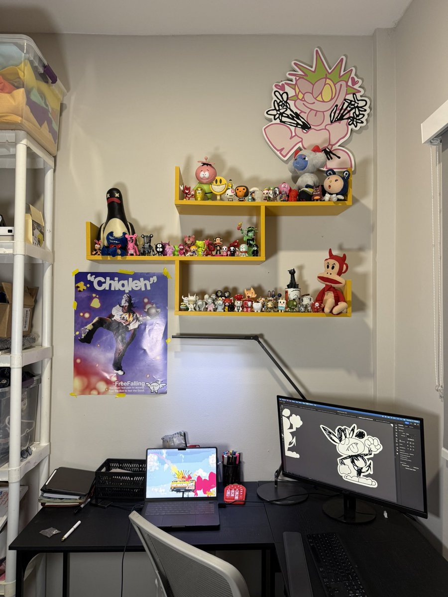 chiqleh_'s tweet photo. My corporate office https://t.co/YmkY5U09cM