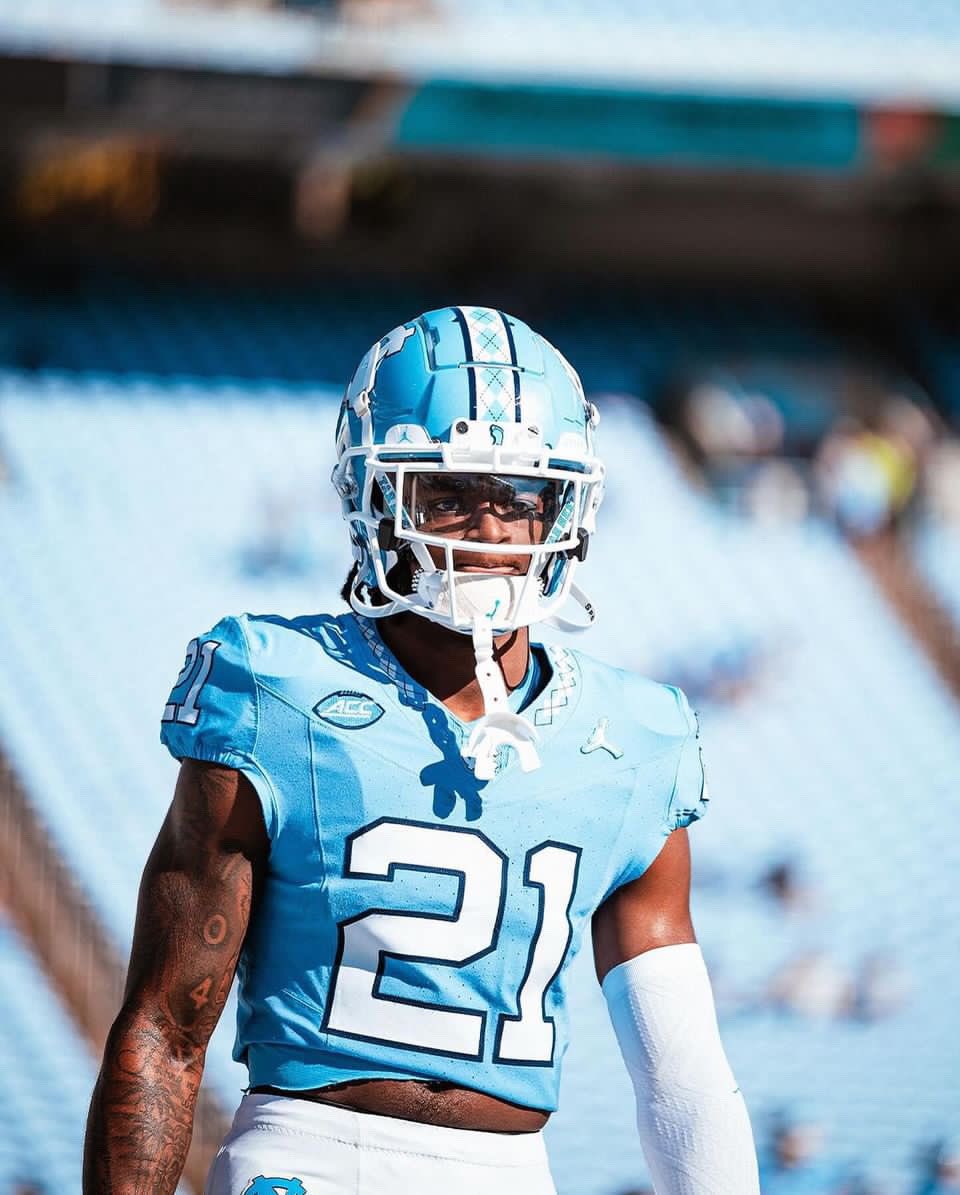 Christian Woody Schettini ~ 4⭐️ tweet media