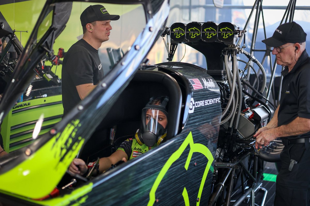 Check out my new ride 🤙

<a href="/CarlyleTools/">Carlyle Tools</a> | <a href="/TeamRonCapps/">Ron Capps Motorsports</a> 
#CarlyleTools #BuiltDifferent