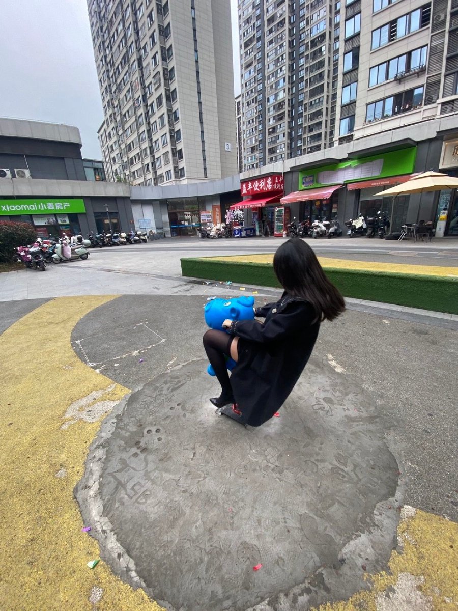 一只猫女士 tweet media