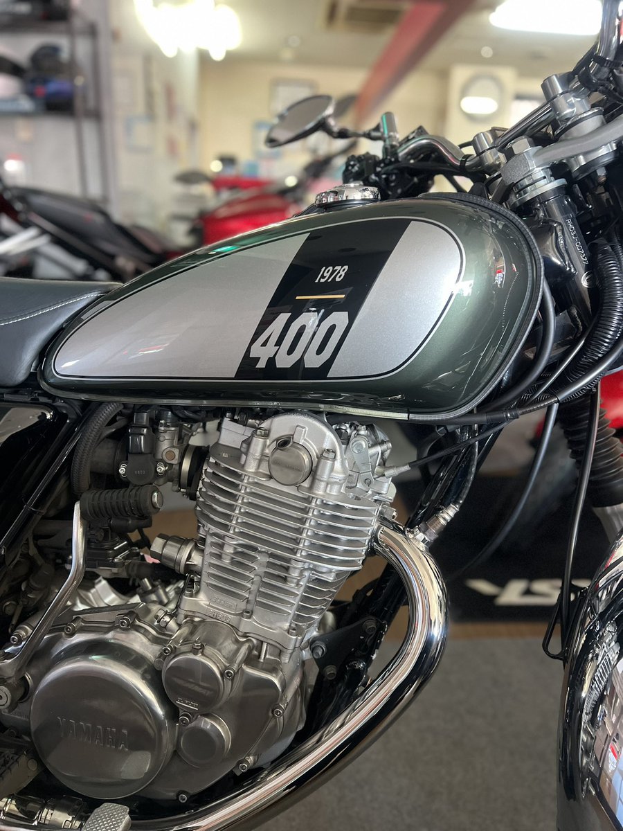 おはようございます。今日も定休日です🙏 朝スクーターで信号待ちをし