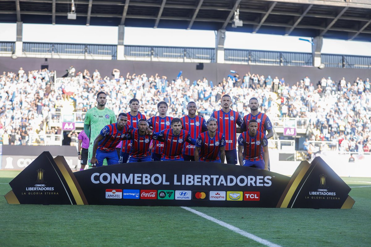 ecbahia's tweet image. ⌛ Jogando na cidade de Rancagua, pelo duelo de ida da 2ª fase da CONMEBOL Libertadores, Tricolor amarga revés contra o O'Higgins-CHI por 1 a 0. Agora será na Fonte Nova, quarta que vem, valendo a classificação. Sábado tem Atlético de Alagoinhas, em Pituaço, pelo Estadual. #BBMP