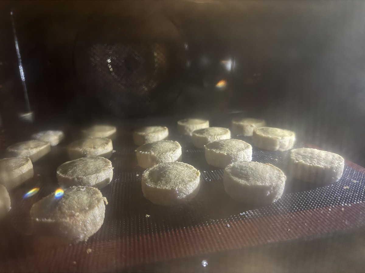 土地家屋調査士になったかも🦆しれない某士業/via Atri(冬だけお菓子屋さん) tweet media