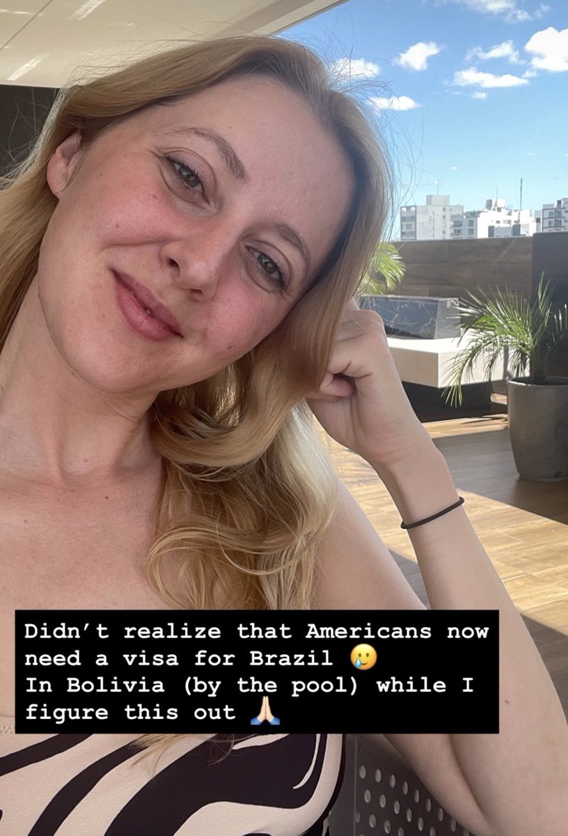 Andrea 🌺 tweet media