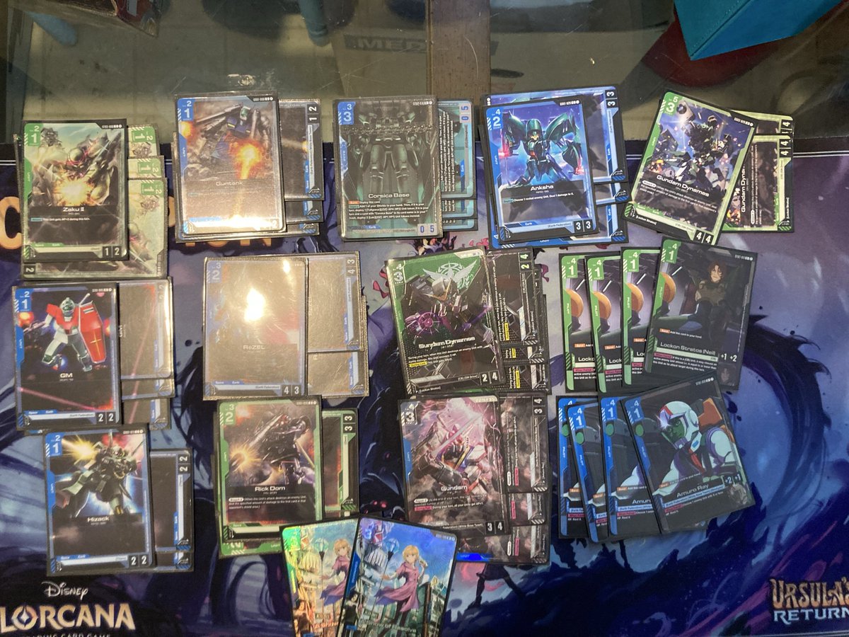 This weekend I had the pleasure to play in the first Gundam CG