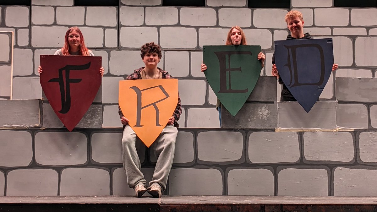 LHSPerforms tweet media