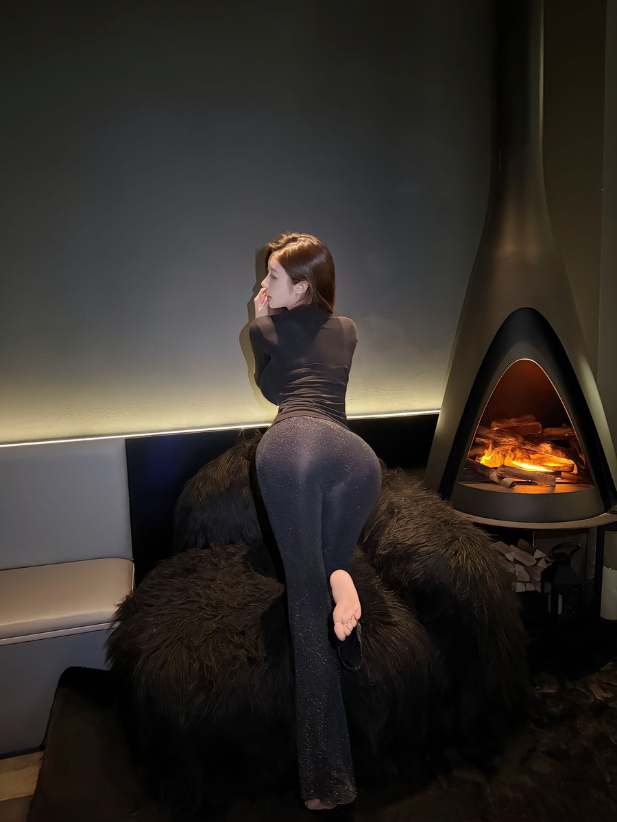 V e v i y e tweet media