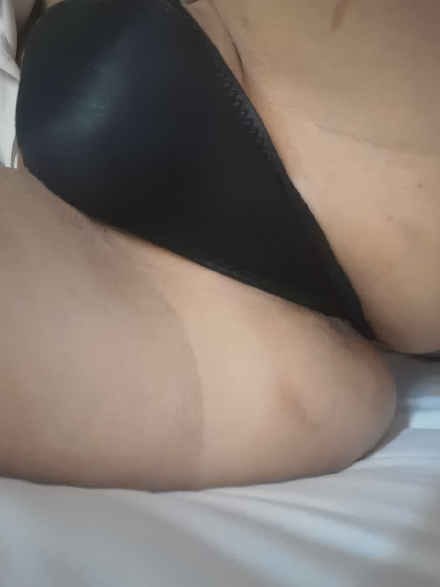 起床了，想闻还是舔？你说说