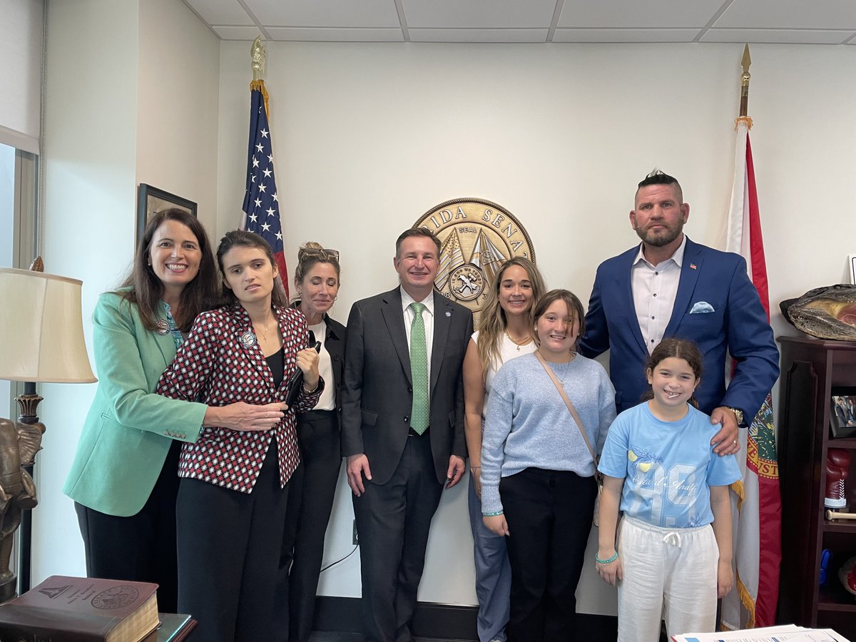 Communication 4 ALL tweet media