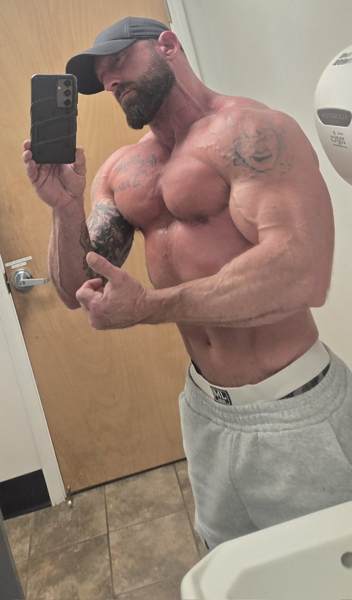 Majorrob101's tweet image. Here you go X