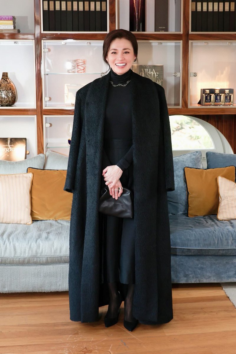 threesixtwoone's tweet image. พระพักต์ดีบอดี้เริ่ด
ปัดขวาเลยค่ะ
สมบัติของชาติ