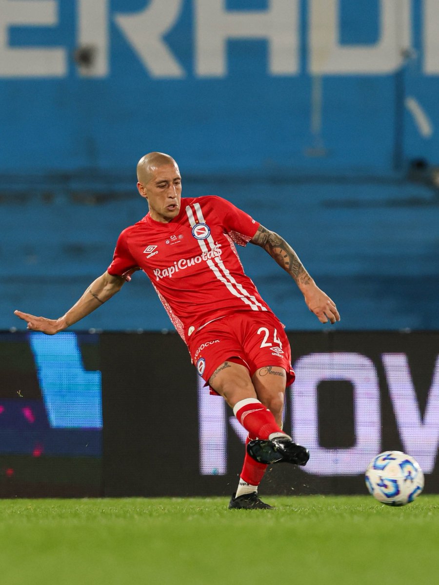 No puedo, juega el mejor 5 del continente.