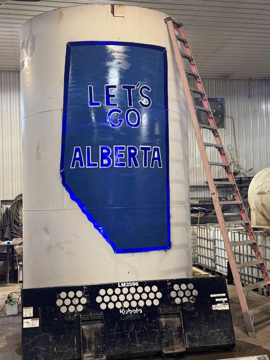 <a href="/treadheavynow/">AFraser</a> <a href="/NorthernGal1991/">Northern AB Gal 2</a> My new lawn ornament.  Can’t wait till it’s dark out and lights up!