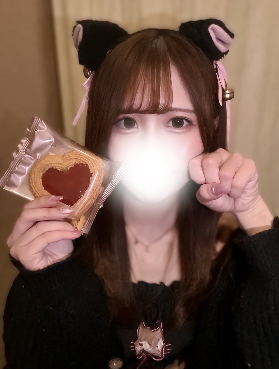 hamhamei__'s tweet photo. 本日18:00からいます💌
最近早い時間ちょっとずつでれててうれしいっ！お誘いまってます♩ https://t.co/lWQASjsl88