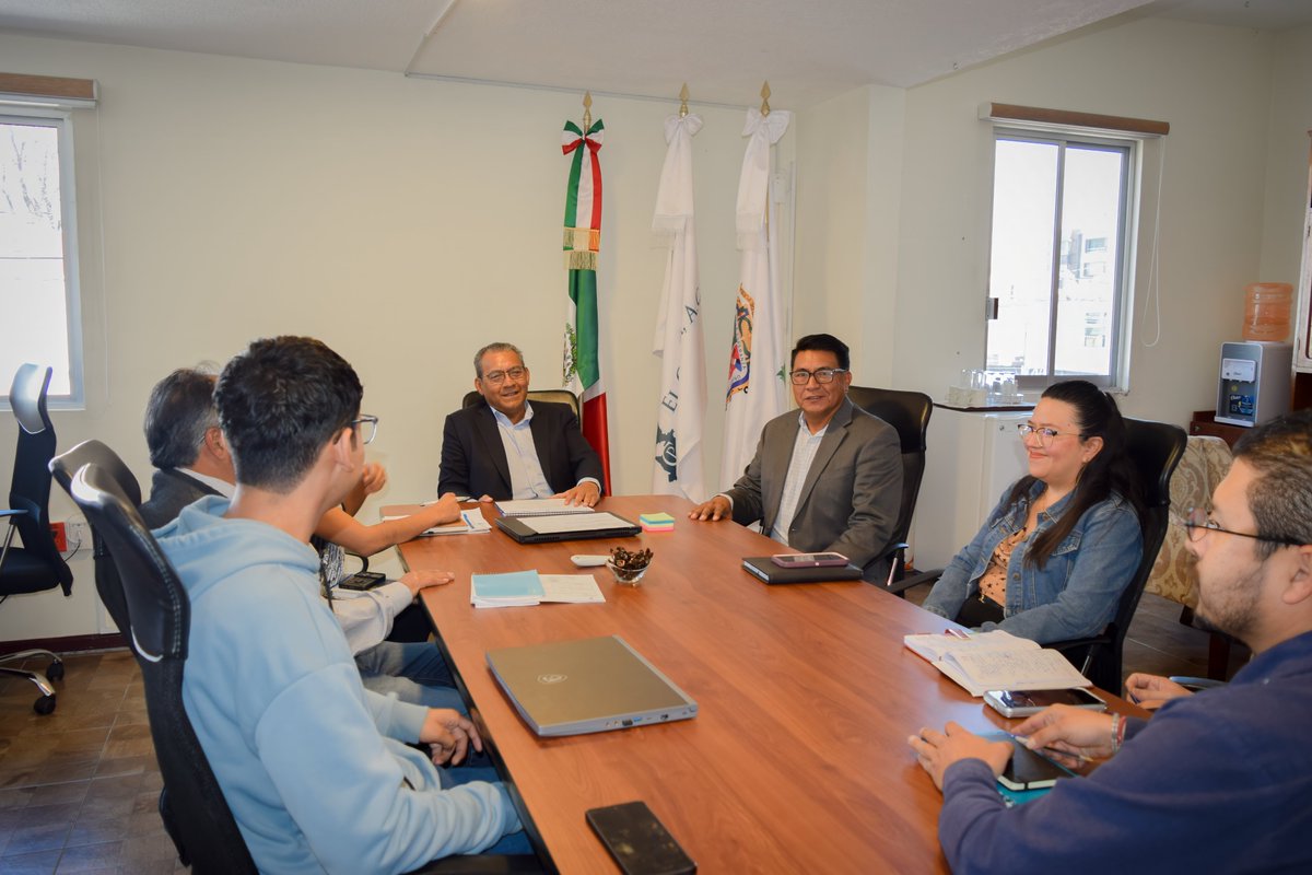 El Ing. Alberto Jiménez Merino <a href="/jimenezmerinomx/">A Jiménez Merino</a>, Presidente de El Colegio de Puebla, A.C., encabezó una productiva reunión de trabajo con el cuerpo académico y el personal administrativo para dar seguimiento puntual a las propuestas de actualización de nuestra oferta académica y