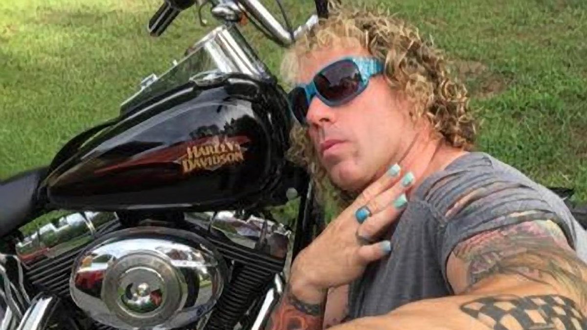 notcapnamerica's tweet image. Robert Dorgan, who opened fire at a R.I. hockey game last week, it turns out  is the father of Kevin Colantonio -- a man who set fire to a Black church in 2024

They both subscribed to racist, right wing ideologies

Colantonio's writings included “gun everyone down that isn’t